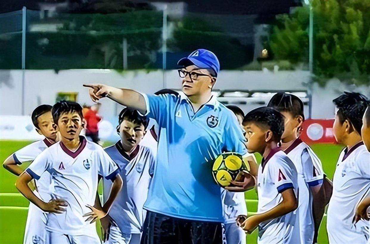 斯科拉里：维尼修斯和我承诺在世界杯上进6球